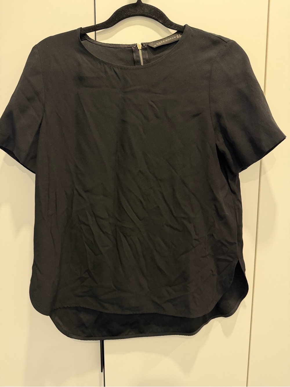 Zara Black Short-Sleeve Round-Neck Top with Back Zip